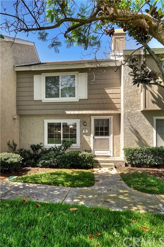 29 Windjammer Irvine, CA 92614 - Photo 1 of 1 a front view of a house with a yard