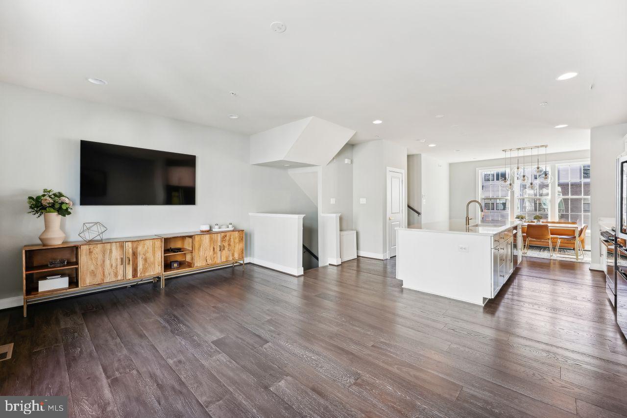 2513 Auden Drive Silver Spring, MD 20906 - Photo 2 of 34