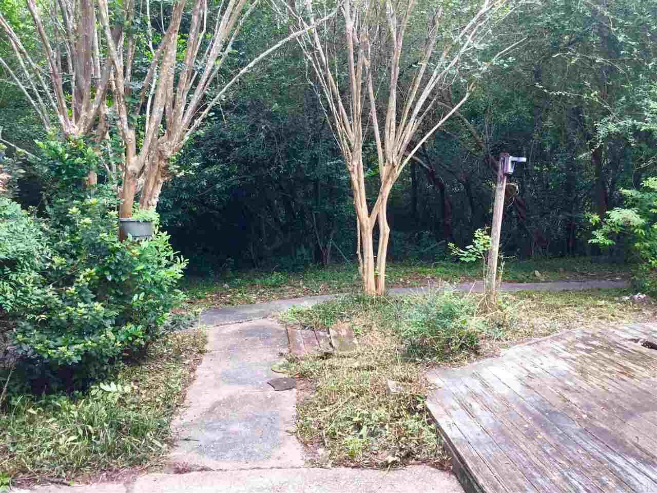 3225 Pine Forest Road Cantonment, FL 32533 - Photo 5 of 26 Gallery Image 5