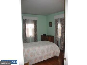 409 Lawrence Road Havertown, PA 19083 - Photo 6 of 10 Bedroom - Main