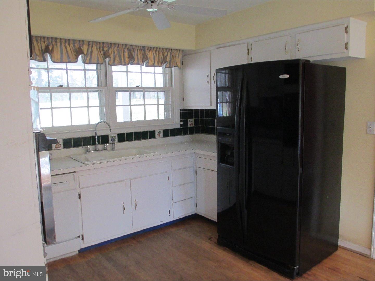 2226 Buttonwood Road Berwyn, PA 19312 - Photo 6 of 11 Kitchen