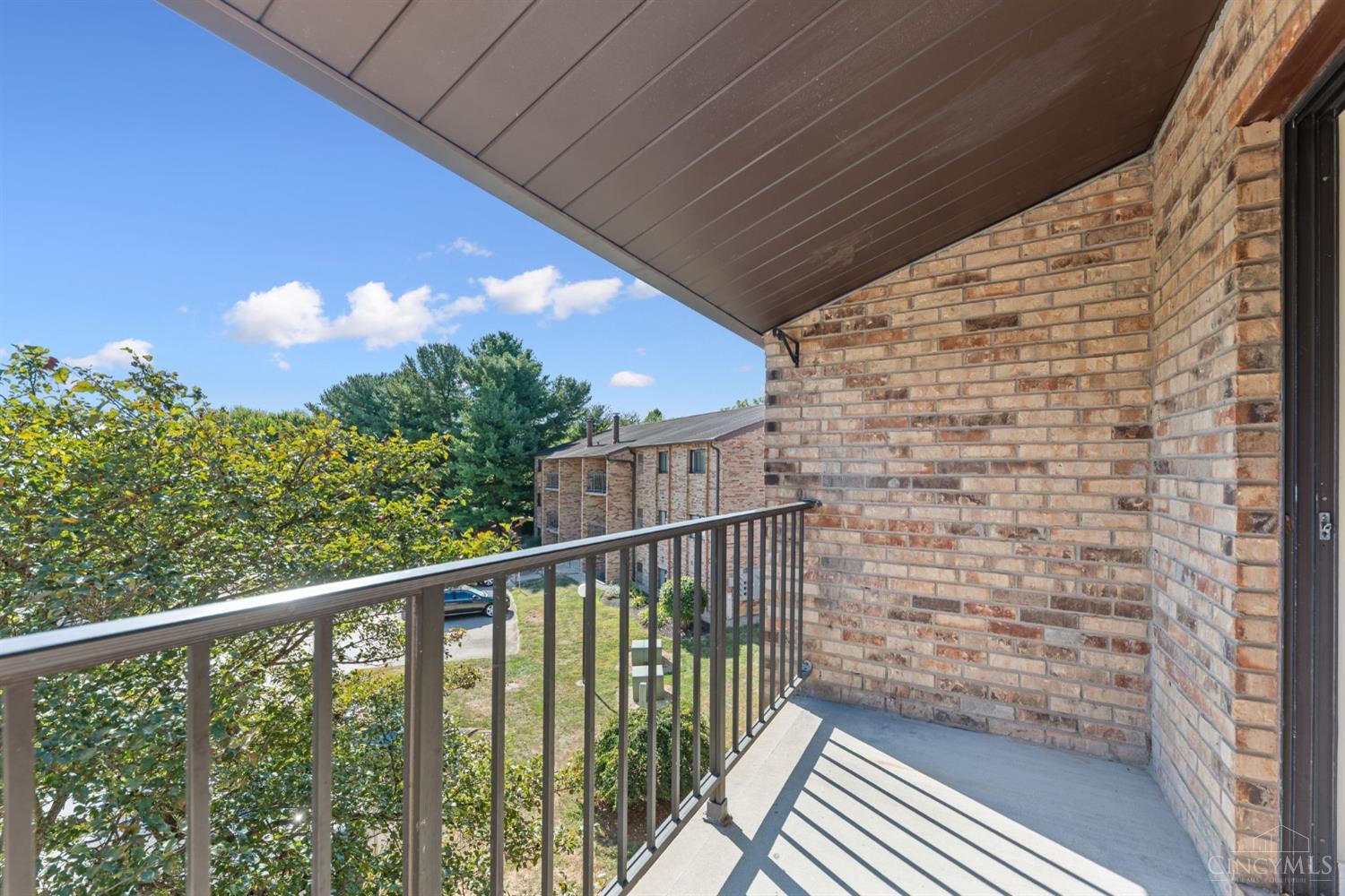 539 Davis Road, Unit 12 Cincinnati, OH 45255 - Photo 24 of 33