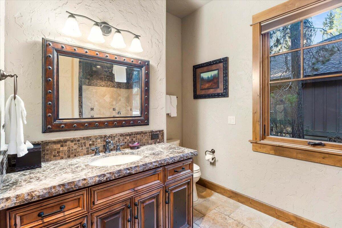 56184 Sable Rock Loop Bend, OR 97707 - Photo 41 of 72 67-Guest Bathroom