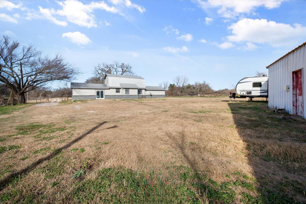 443 County Road 3799 Springtown, TX 76082 - Photo 28 of 33