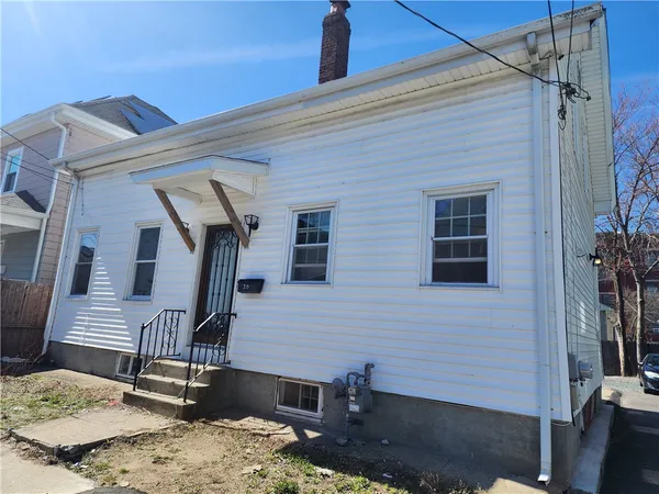 $369,900 | 20 Vandewater Street, Providence, RI 02908