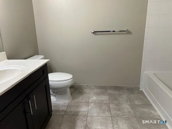 a close up view of a washer and dryer