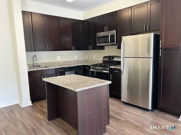 $2,949 | 120 A Towne Street, Unit 615, Stamford, CT 06902