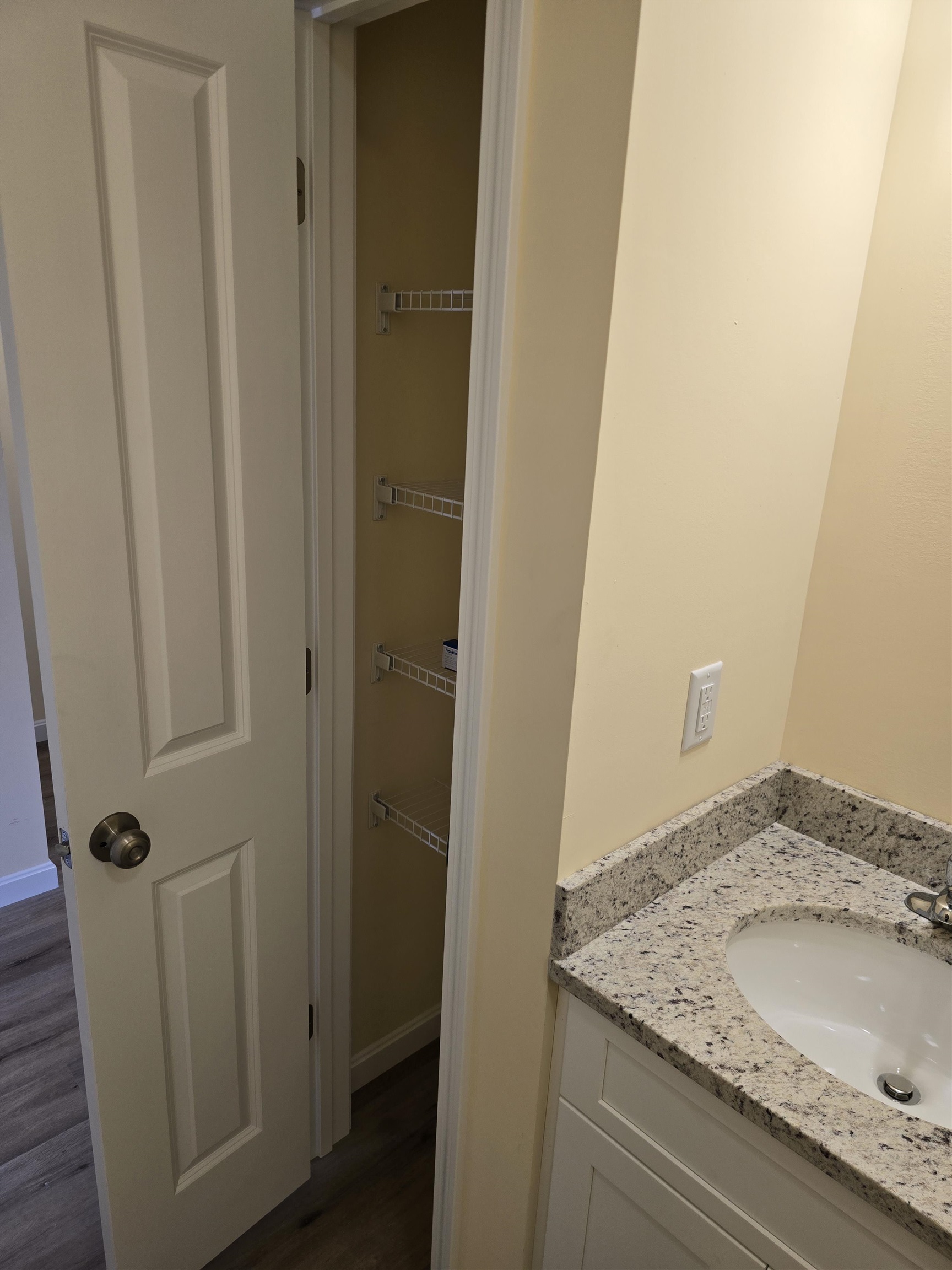 5 Meg Way, Unit E Hooksett, NH 03106 - Photo 28 of 41