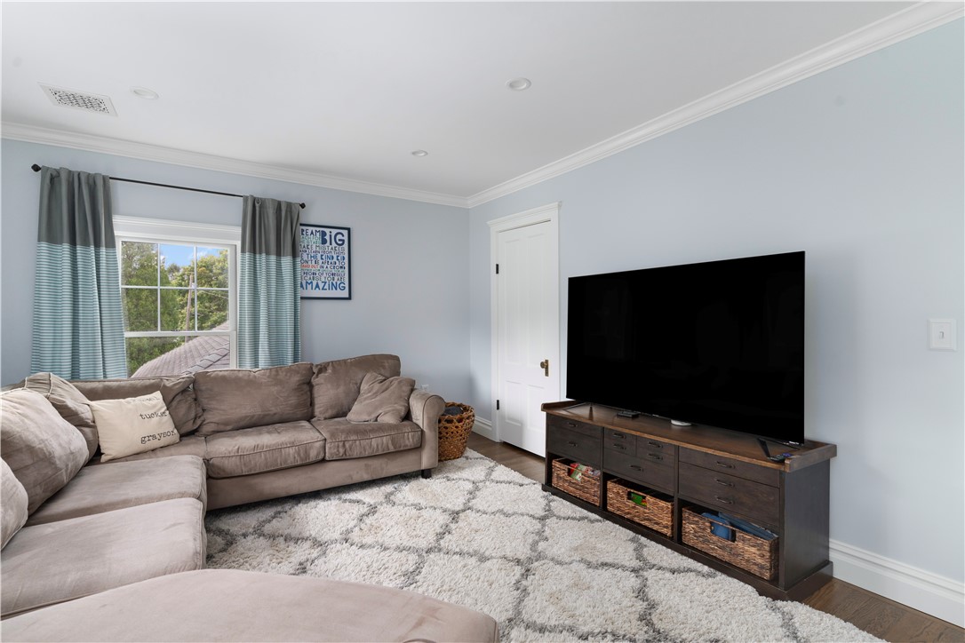 1157 Tuckertown Road South Kingstown, RI 02879 - Photo 27 of 48