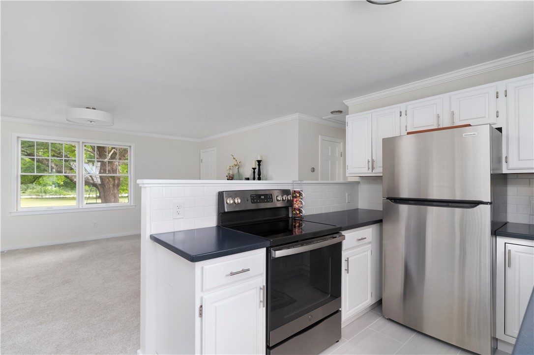 1157 Tuckertown Road South Kingstown, RI 02879 - Photo 34 of 48
