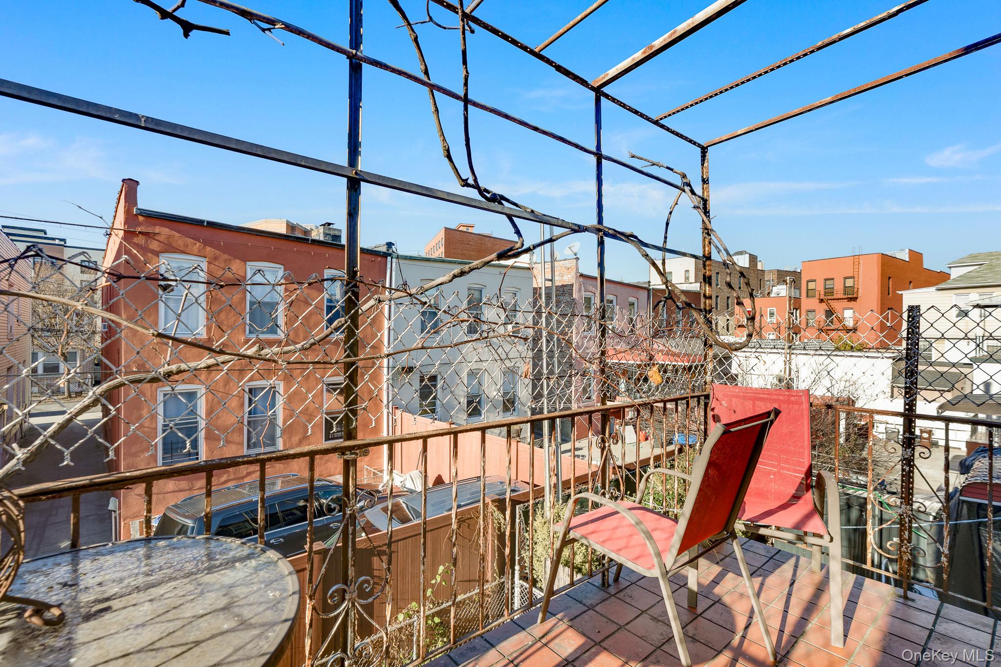 2437 Buck Street Bronx, NY 10461 - Photo 29 of 38 a outdoor view with a sitting space