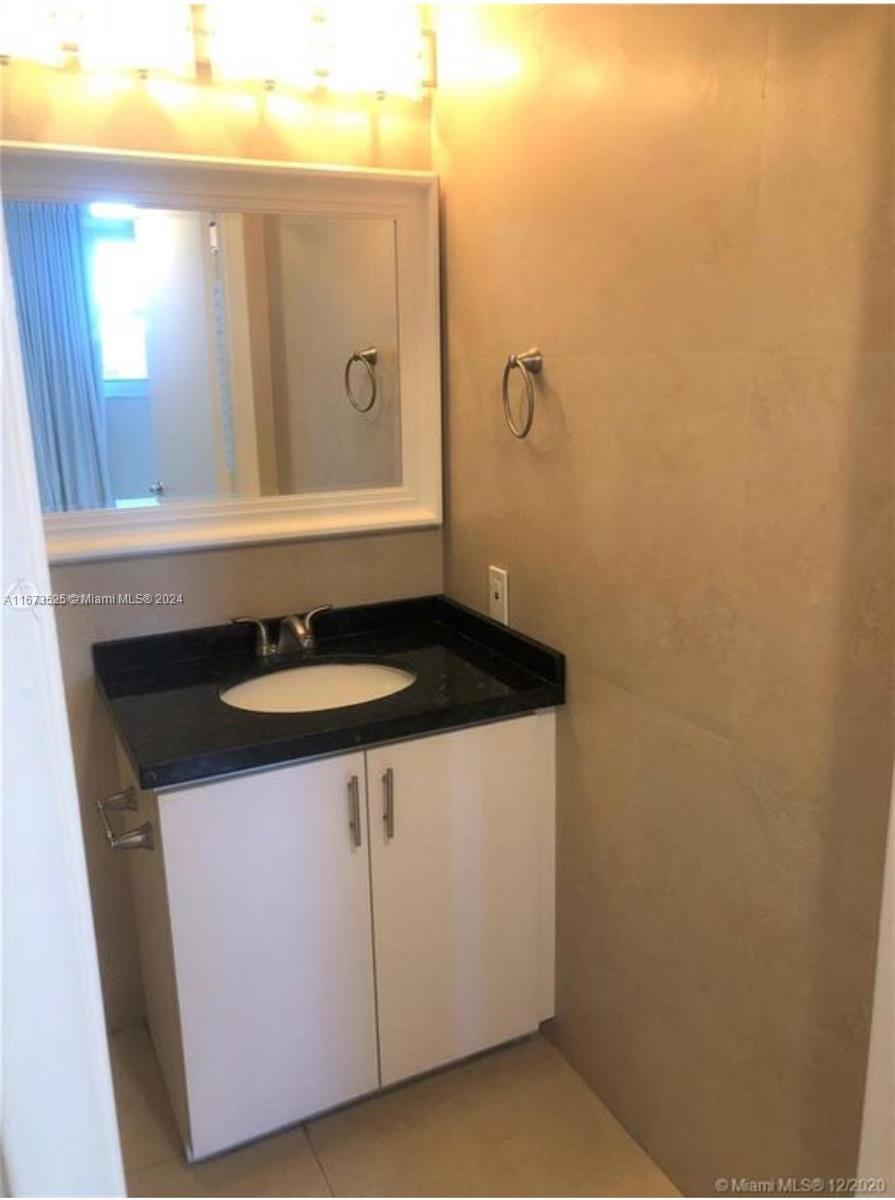 Brickell Miami, FL 33131 - Photo 9 of 14