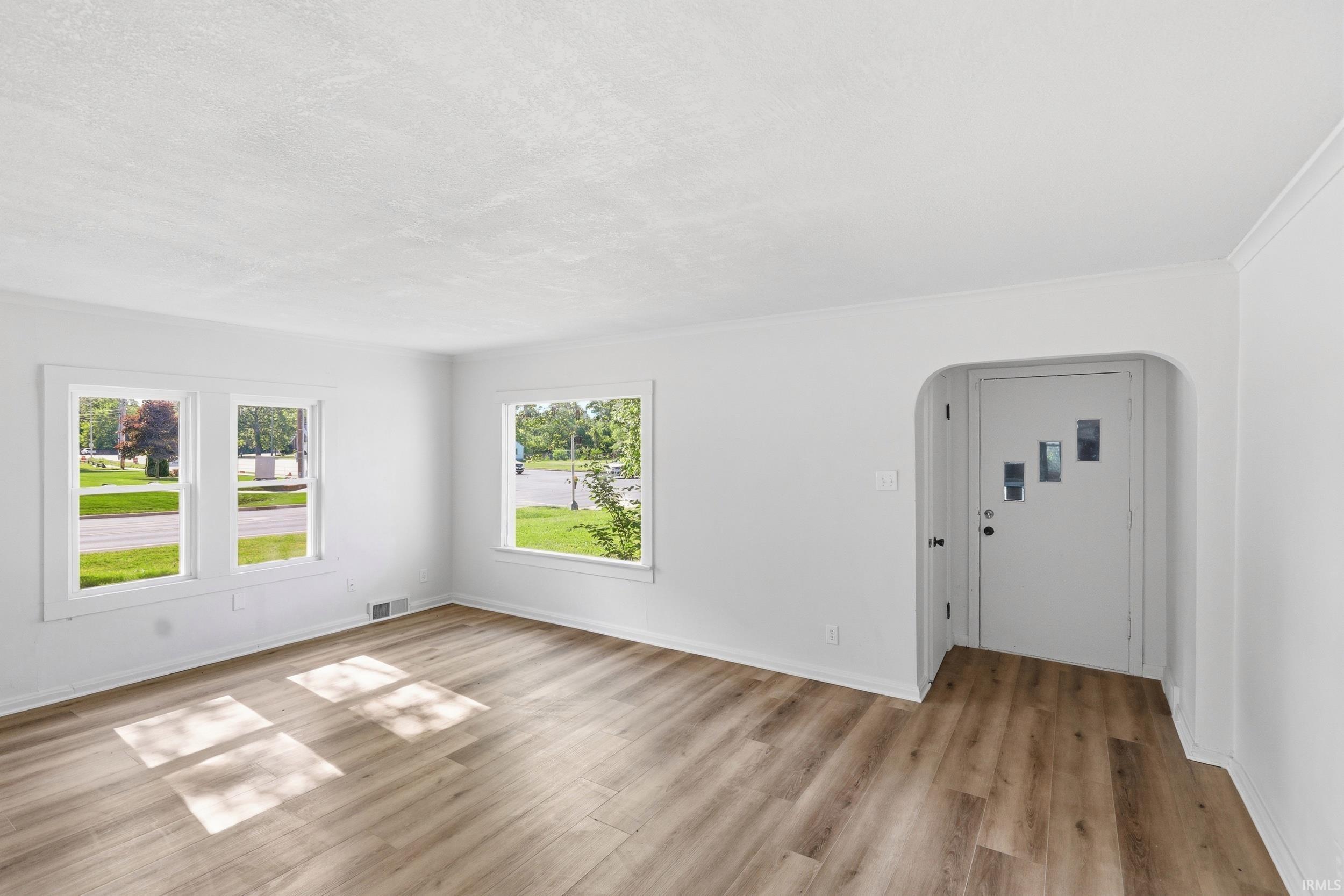 4739 Stellhorn Road Fort Wayne, IN 46835 - Photo 5 of 24