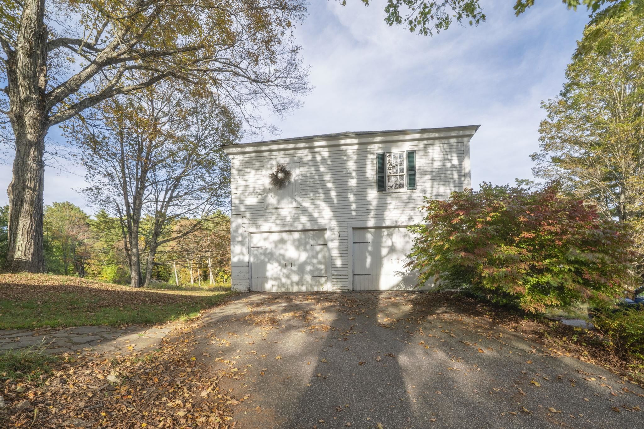 493 Province Road Gilmanton, NH 03237 - Photo 3 of 60