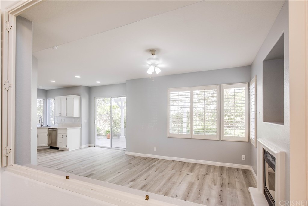 28069 Keepsake Way Valencia, CA 91354 - Photo 11 of 55