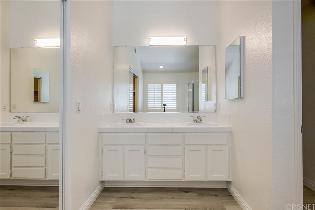 28069 Keepsake Way Valencia, CA 91354 - Photo 36 of 55