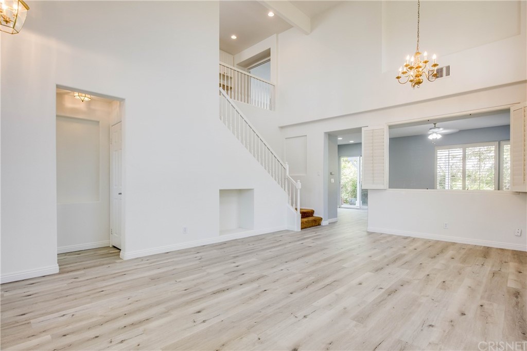 28069 Keepsake Way Valencia, CA 91354 - Photo 7 of 55