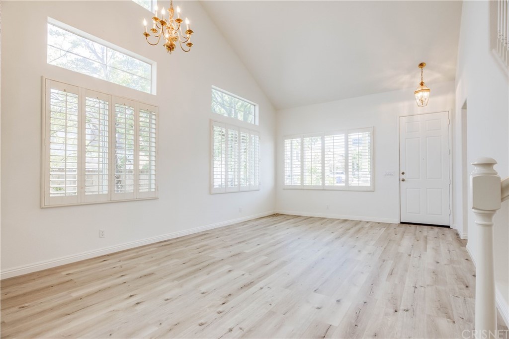 28069 Keepsake Way Valencia, CA 91354 - Photo 8 of 55