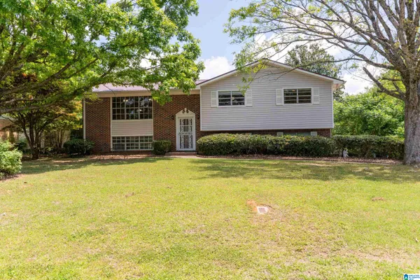 $218,900 | 704 Hilltop Road, Warrior, AL 35180