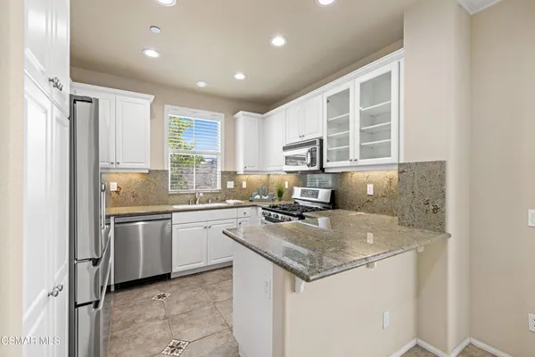 $838,000 | 201 Via Antonio, Newbury Park, CA 91320