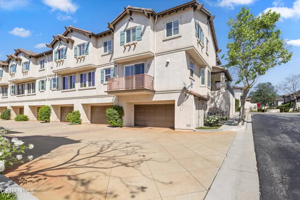 $838,000 | 201 Via Antonio, Newbury Park, CA 91320