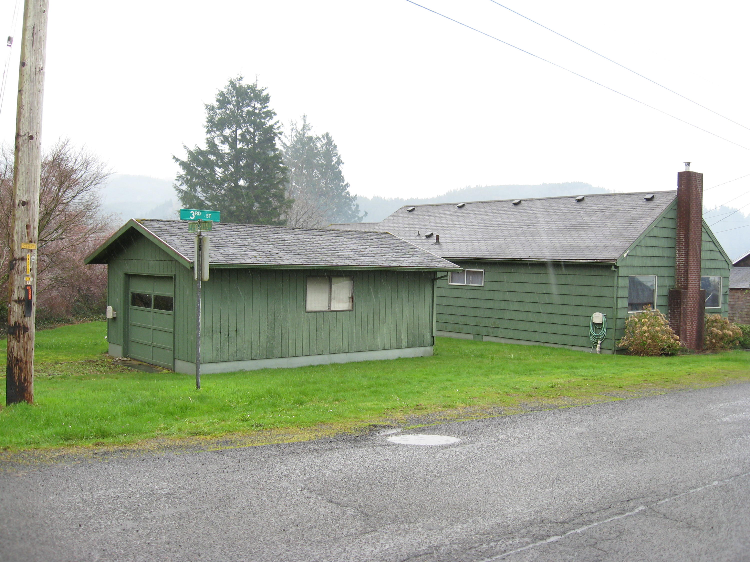 506 3rd Street Garibaldi, OR 97118 - Photo 6 of 30 IMG_2165