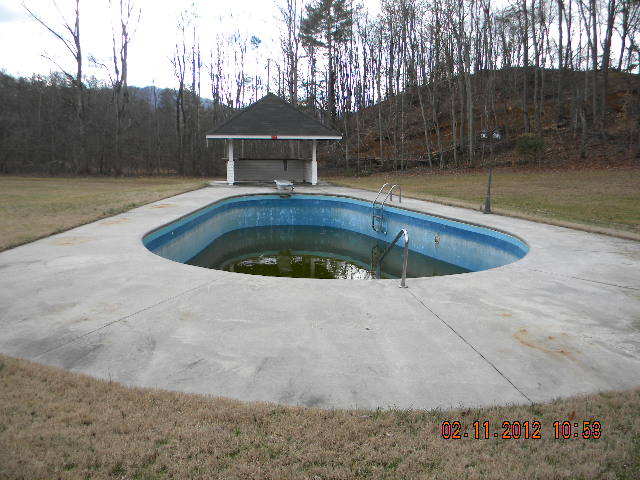 9240 Pike Road Montvale, VA 24122 - Photo 2 of 18 IN GROUND POOL