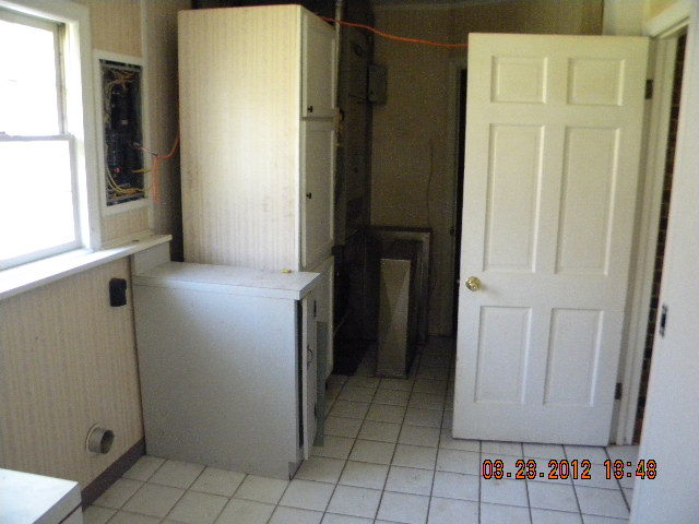 9240 Pike Road Montvale, VA 24122 - Photo 12 of 18 MAIN FLOOR LAUNDRY ROOM