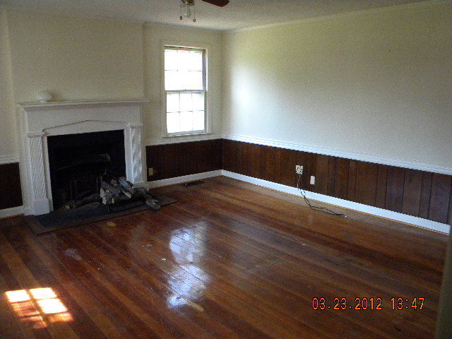 9240 Pike Road Montvale, VA 24122 - Photo 8 of 18 LIVING ROOM #2