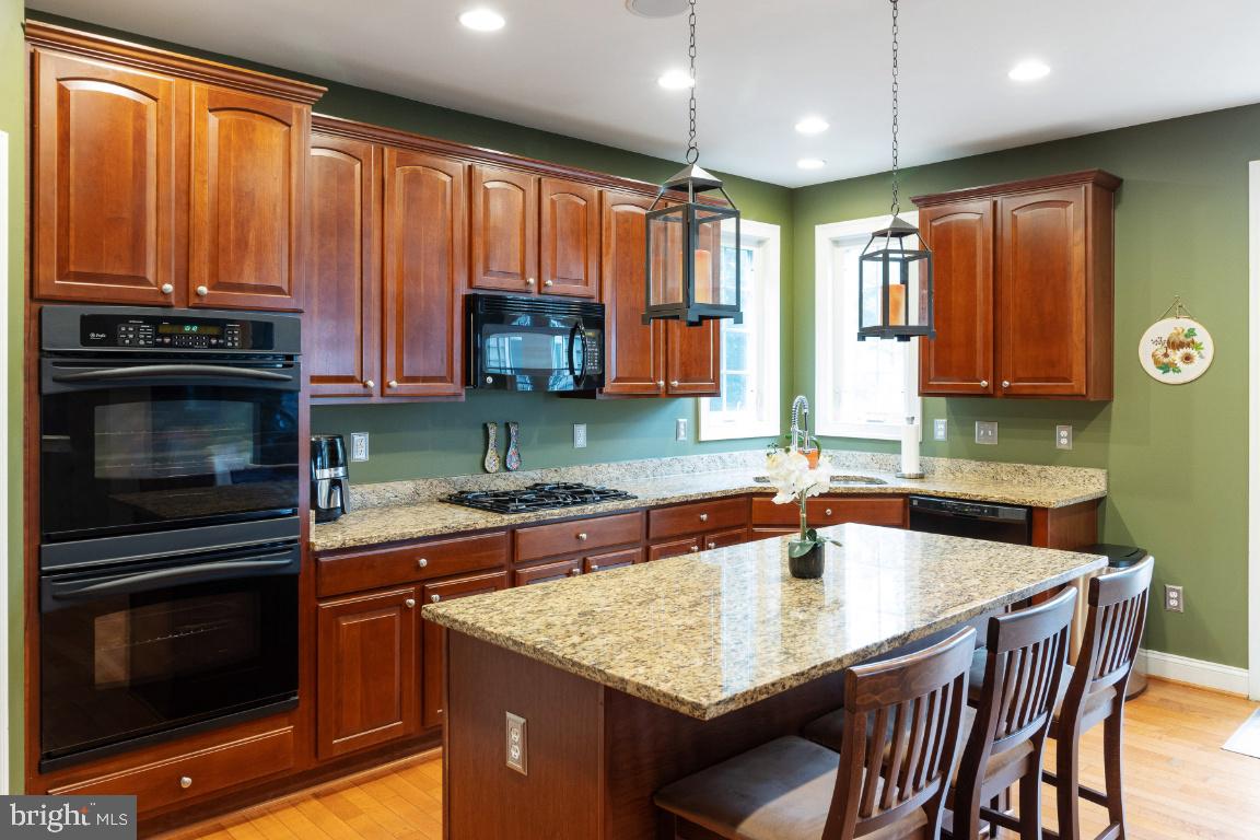 8923 Ricky Trevor Road Perry Hall, MD 21128 - Photo 17 of 58 Kitchen - gas cooktop and double wall ovens
