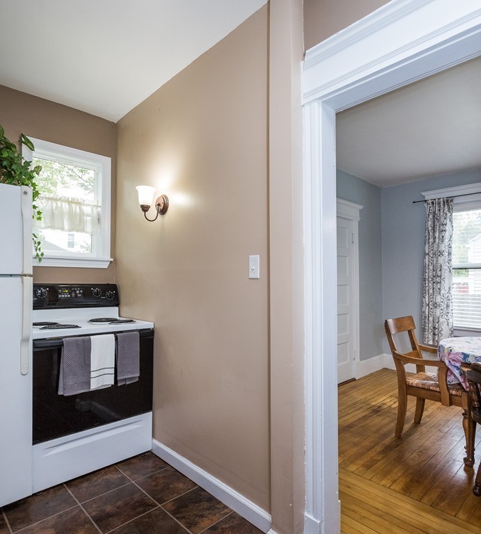 52 Blaine Street Springfield, MA 01108 - Photo 13 of 30 Gallery Image 13