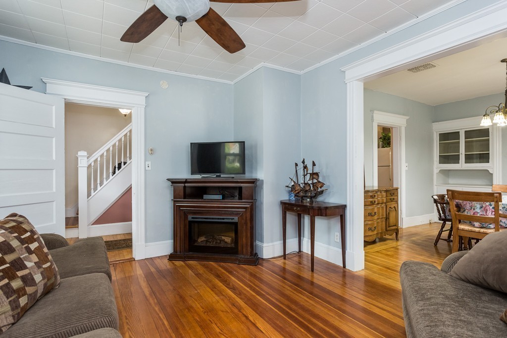 52 Blaine Street Springfield, MA 01108 - Photo 8 of 30 Gallery Image 8