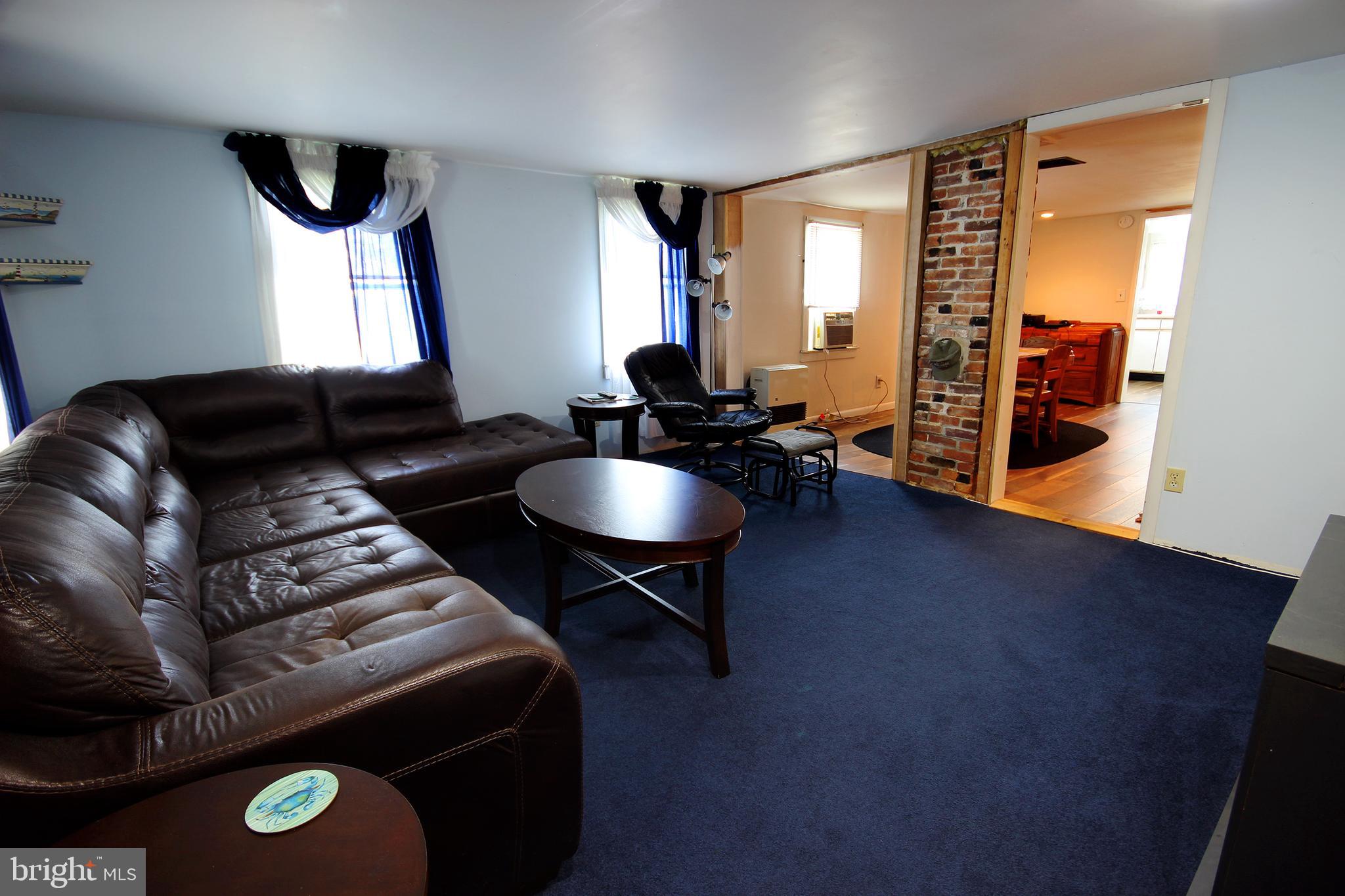 23285 H. Milbourne Road Deal Island, MD 21821 - Photo 6 of 14 Living Room - View B