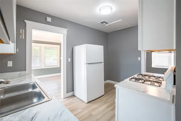 $4,000 | 1170 Sonora Avenue, Glendale, CA 91201
