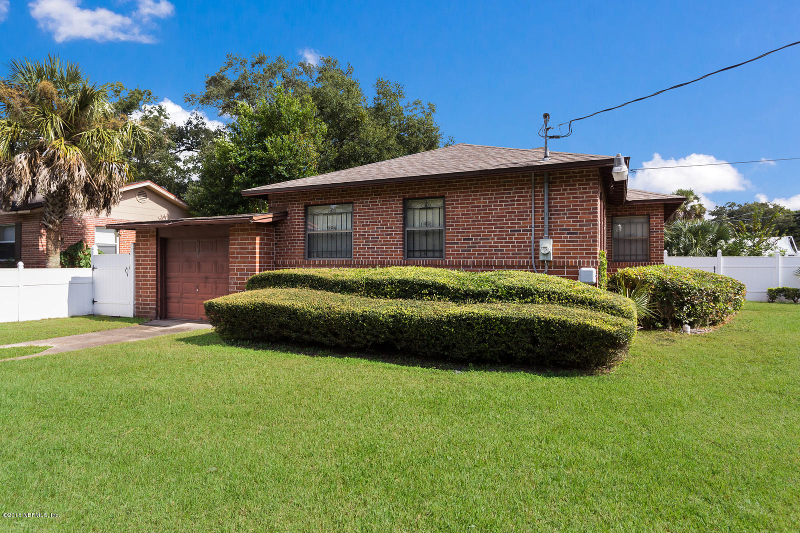 3165 Claremont Road Jacksonville, FL 32207 - Photo 3 of 21 18_IMG_4147_mls