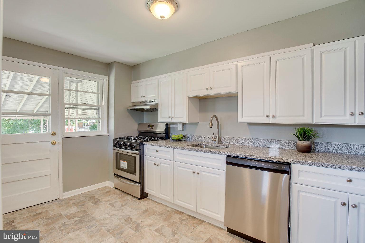 5434 Whitwood Road Baltimore, MD 21206 - Photo 12 of 35 Gallery Image 12