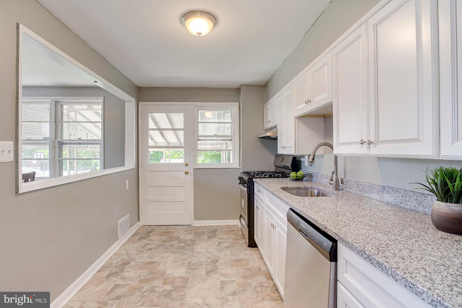5434 Whitwood Road Baltimore, MD 21206 - Photo 16 of 35 Gallery Image 16
