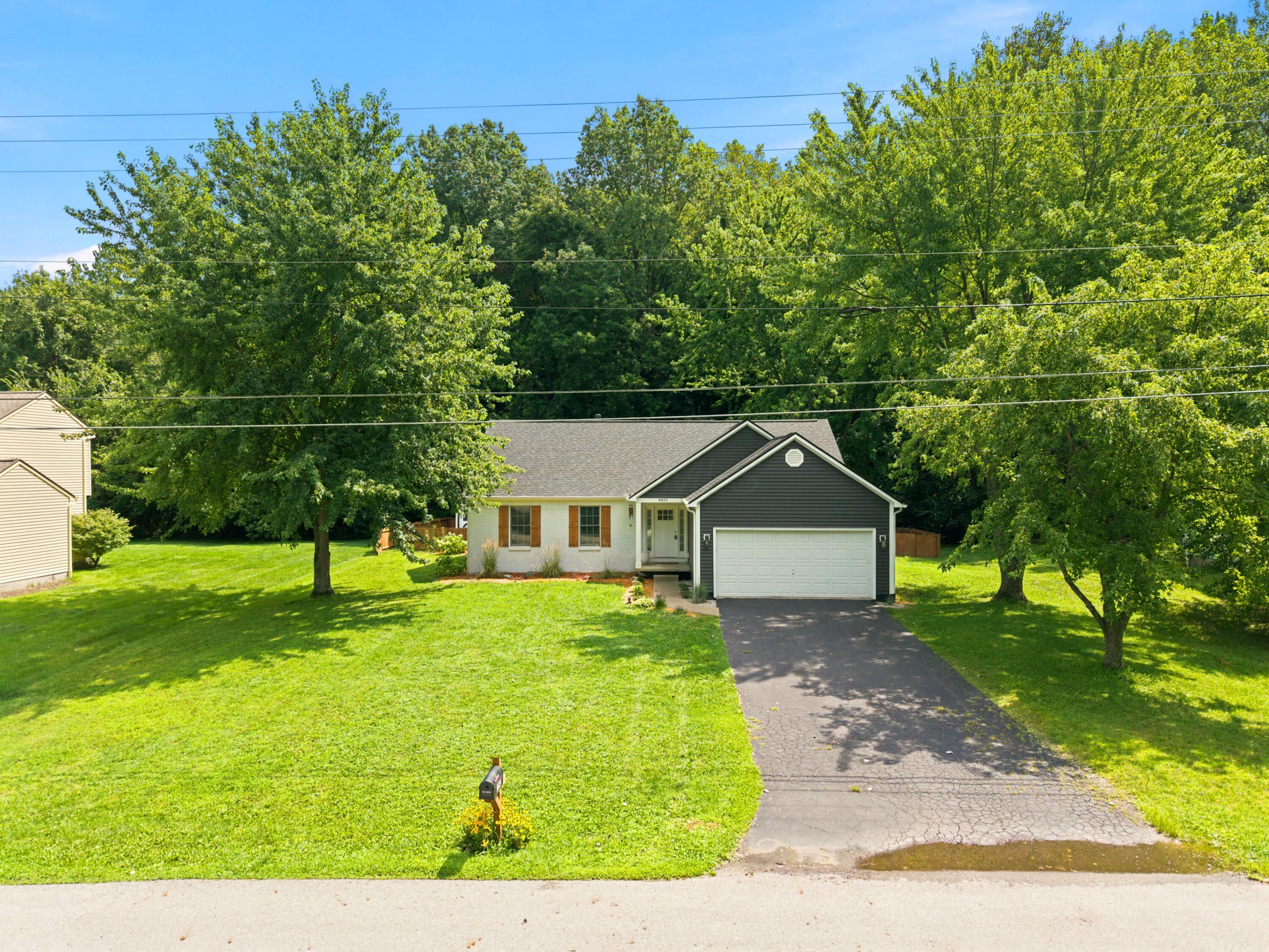 9825 Lynns Road Etna, OH 43062 - Photo 2 of 62 Front