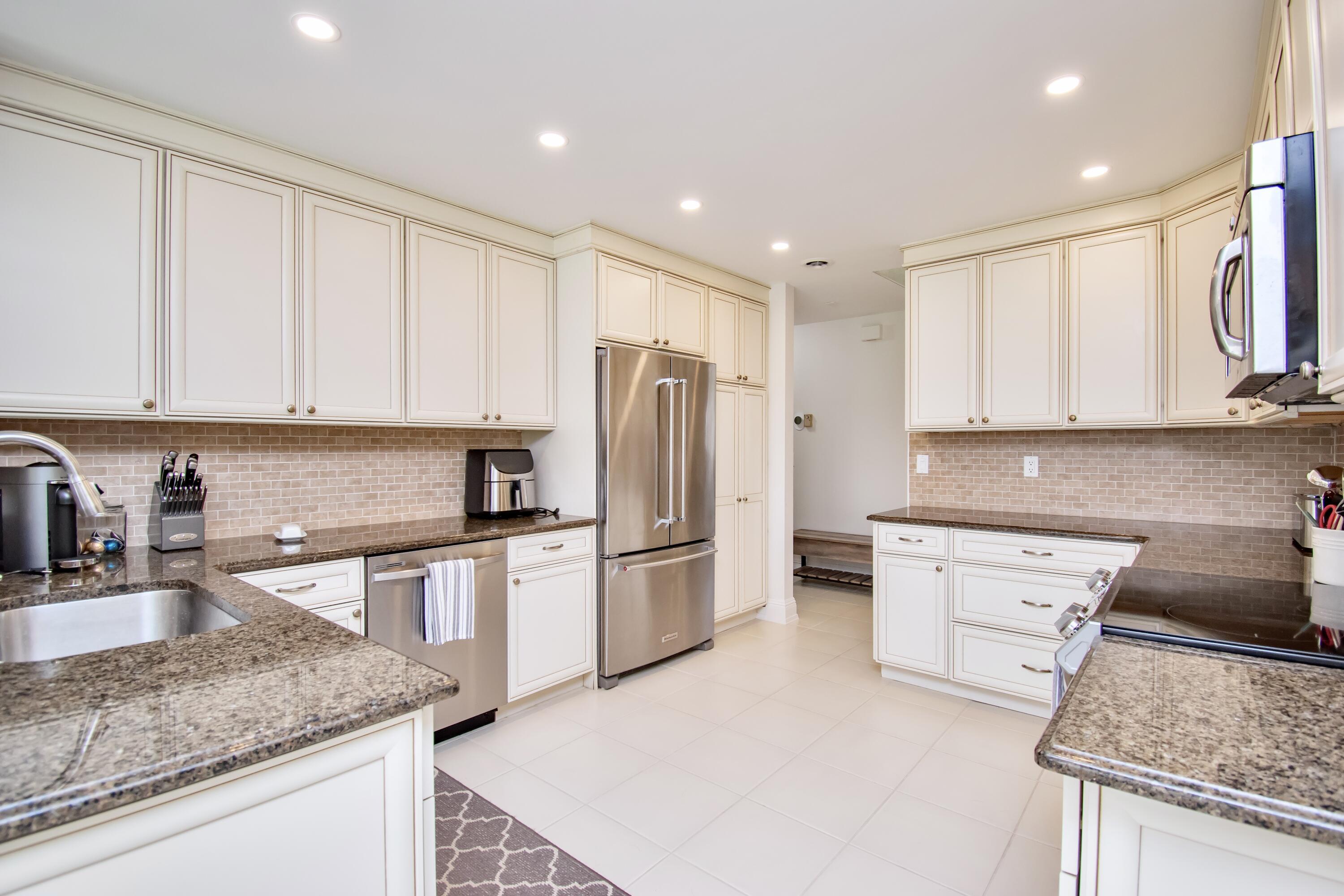 11415 Boca Woods Lane Boca Raton, FL 33428 - Photo 15 of 52 20250612205802287047000000-o