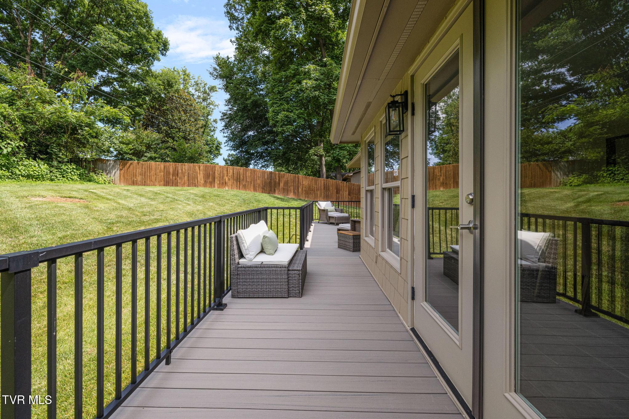 1006 Friar Tuck Road Johnson City, TN 37604 - Photo 42 of 57 Back deck