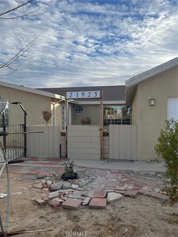 $407,000 | 21925 Fort Tejon Road, Llano, CA 93544