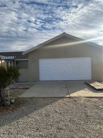 $407,000 | 21925 Fort Tejon Road, Llano, CA 93544