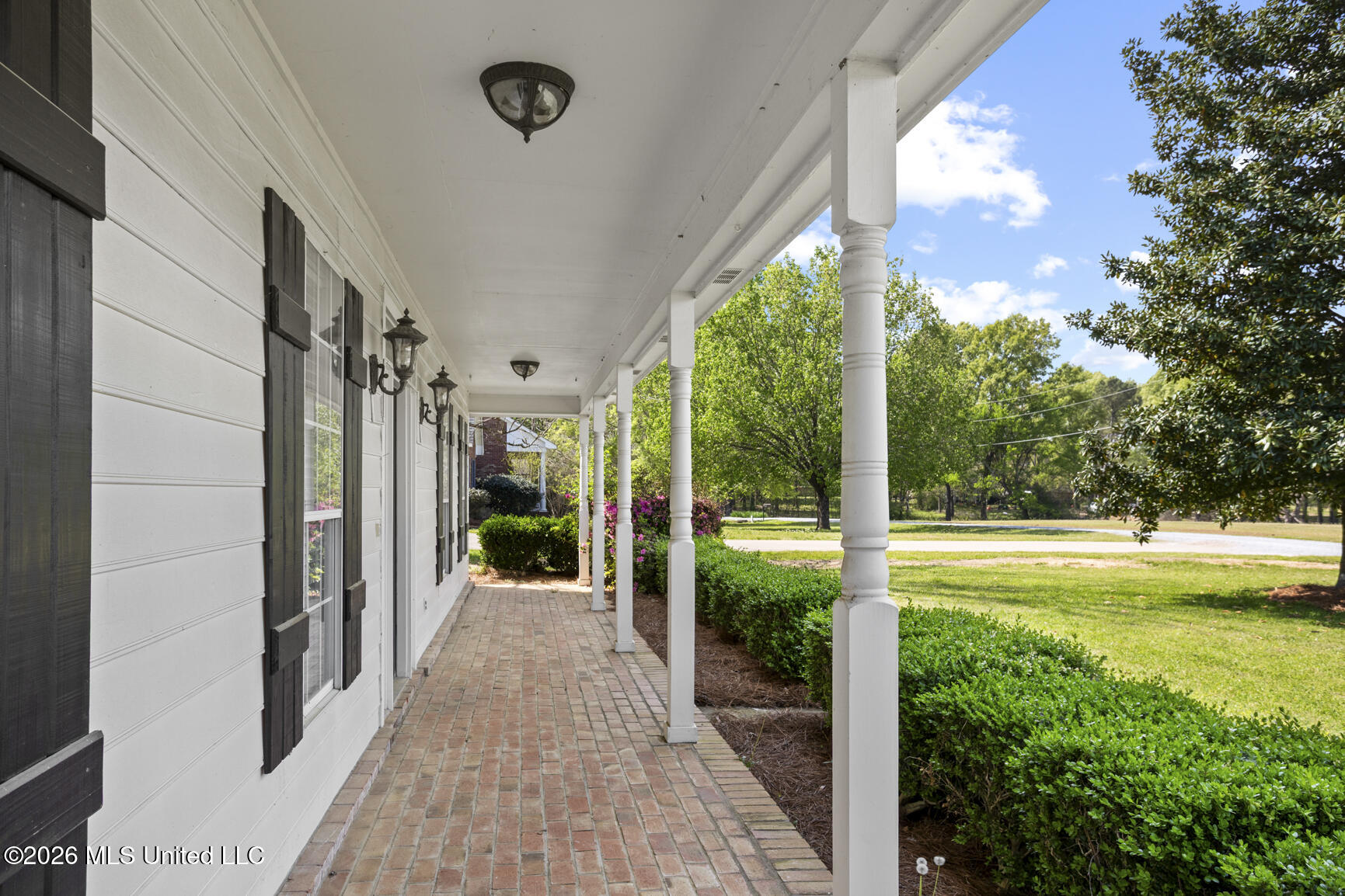 113 Golden Lane Madison, MS 39110 - Photo 5 of 38 113 Golden Lane-5