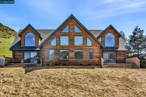 $1,390,000 | 530 Leon Way, Clayton, CA 94517