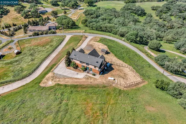 $1,390,000 | 530 Leon Way, Clayton, CA 94517