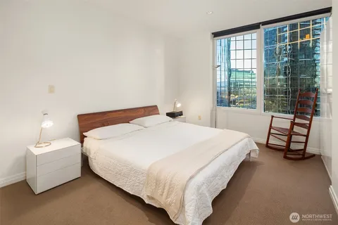 $1,499,000 | 10700 Northeast 4th Street, Unit 2412, Bellevue, WA 98004