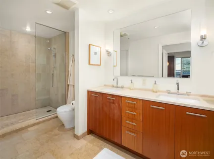 $1,499,000 | 10700 Northeast 4th Street, Unit 2412, Bellevue, WA 98004