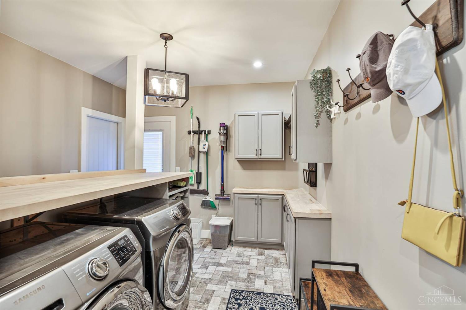 7375 State Road Cincinnati, OH 45230 - Photo 21 of 41 Gallery Image 21