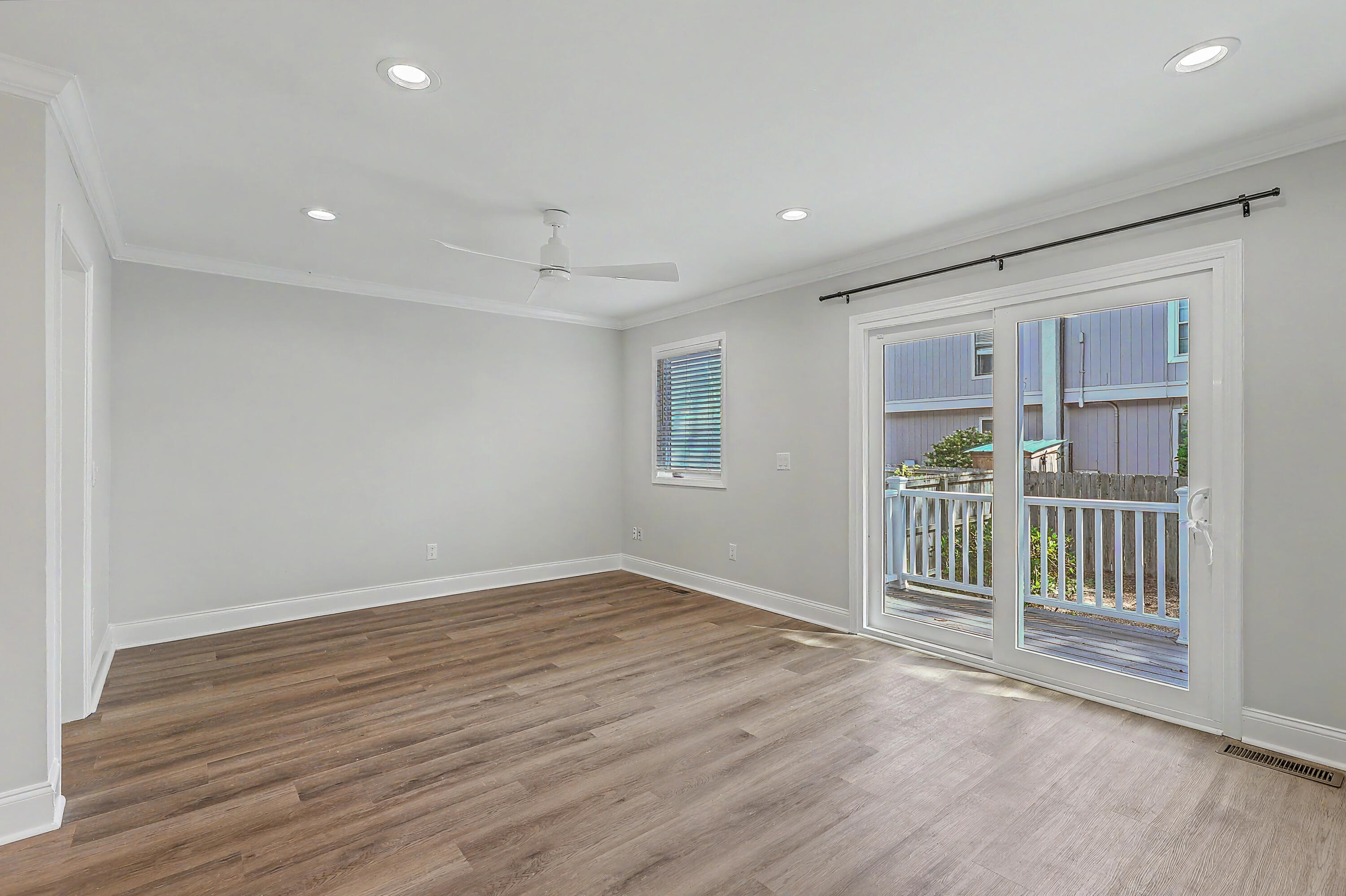 958 Myrtle Court Mount Pleasant, SC 29464 - Photo 17 of 40