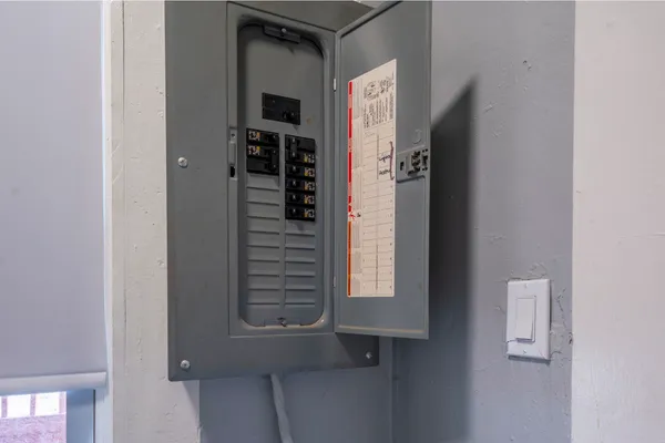 $300,000 | 50 West Bow Street, Franklin, NH 03235